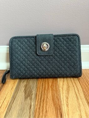 Vera Bradley Quilted Iconic RFID Turnlock Zip Wallet- Denim Navy